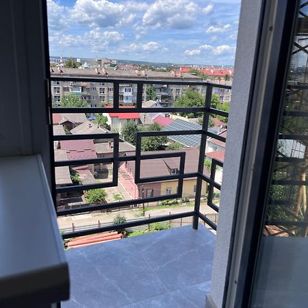 Vip Квартира В Центрі М. Івано-Франківськ Ngoại thất bức ảnh